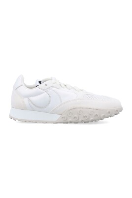 white-sneakers-stylish-casual-shoes