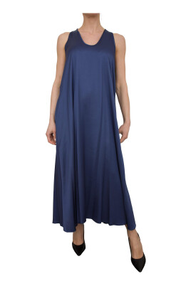 blue-long-dress-elegant-style