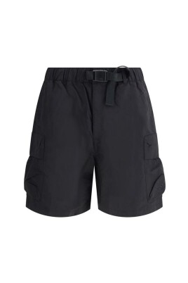 outdoor-cargo-shorts-with-multiple-pockets