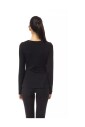 haut-elegant-a-col-ouvert-et-manches-longues