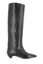 bottes-noires-en-cuir-avec-bout-pointu