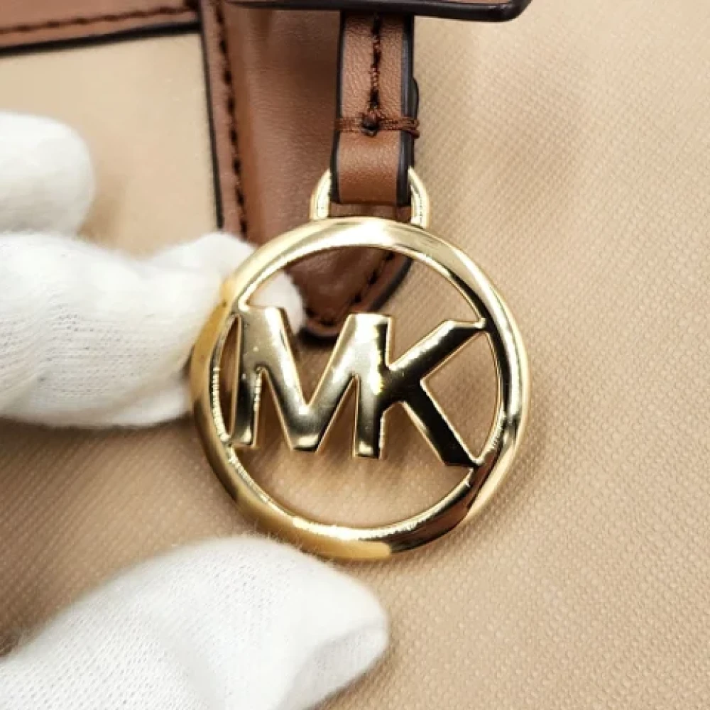 Michael Kors Pre-owned Leather handbags Beige Dames