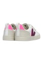 sneakers-blanches-en-cuir-design-color-block