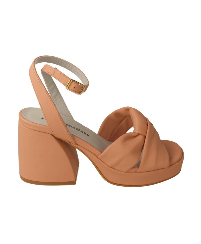 sandalette-en-cuir-saumon-style-elegant