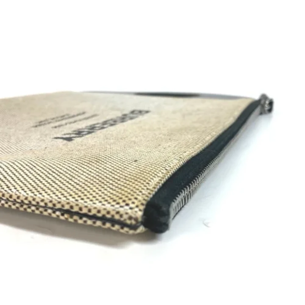 Burberry Vintage Pre-owned Canvas clutches White Dames