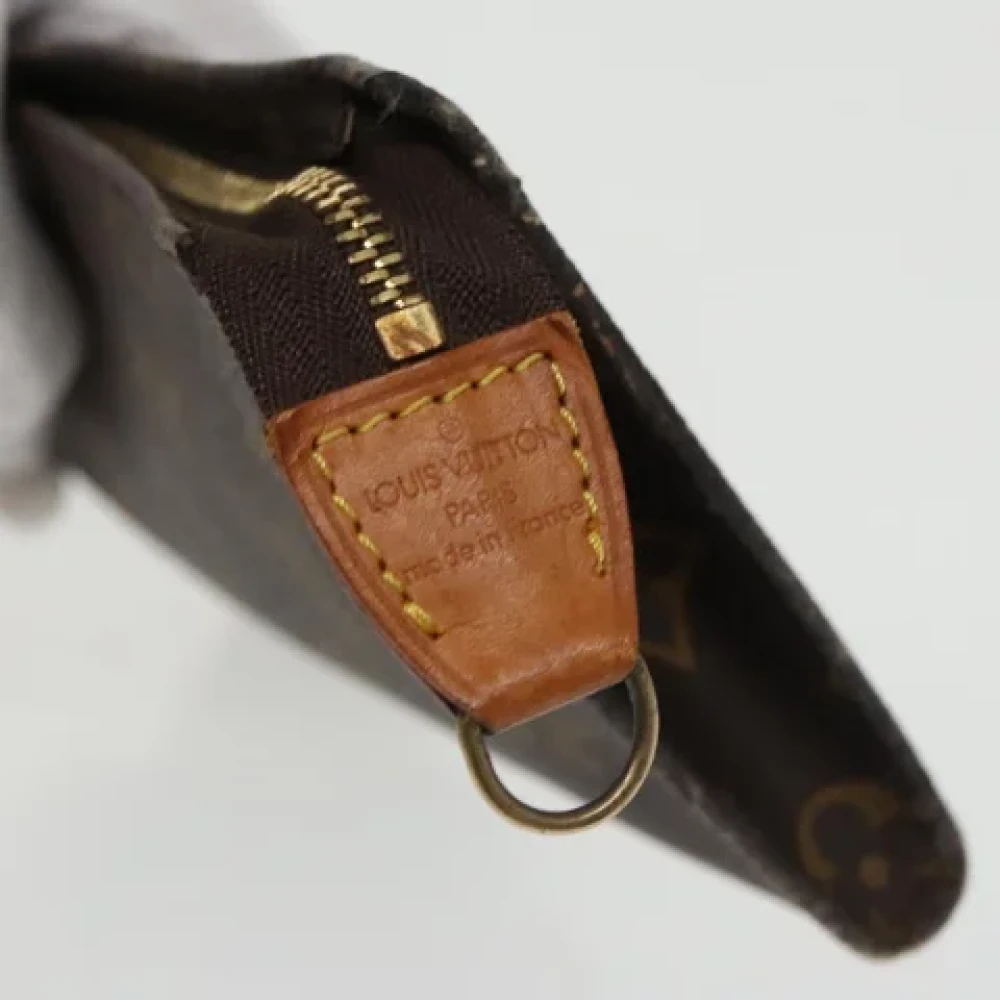 Louis Vuitton Vintage Pre-owned Canvas pouches Brown Dames