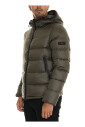 veste-matelassee-avec-capuche-fixe