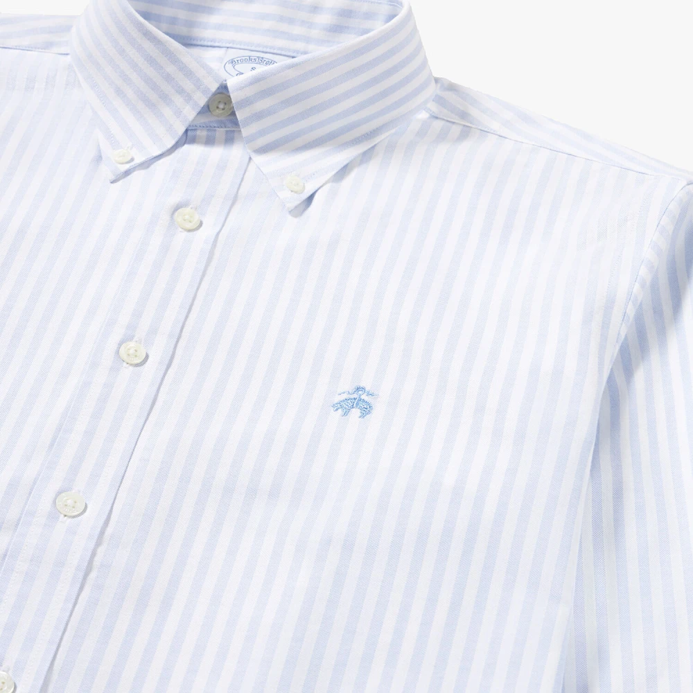 Brooks Brothers Lichtblauw en wit regular fit non-iron stretch katoenen casual overhemd met knoop-down kraag Blue Heren