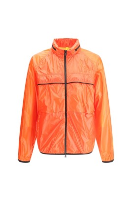 veste-nigo-anubis-par-mercedes-benz