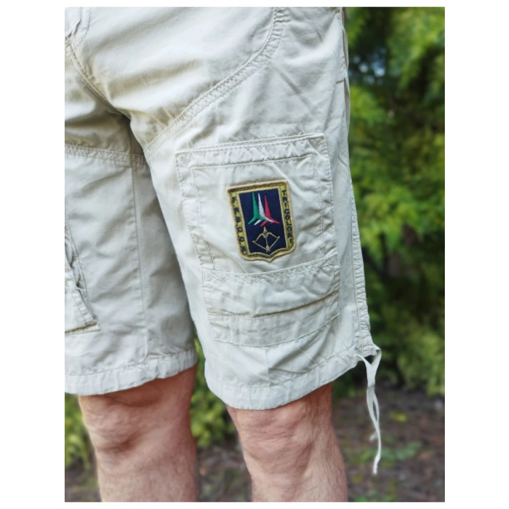 aeronautica militare Katoenen Bermuda Shorts met Pilotenzakken Beige Heren