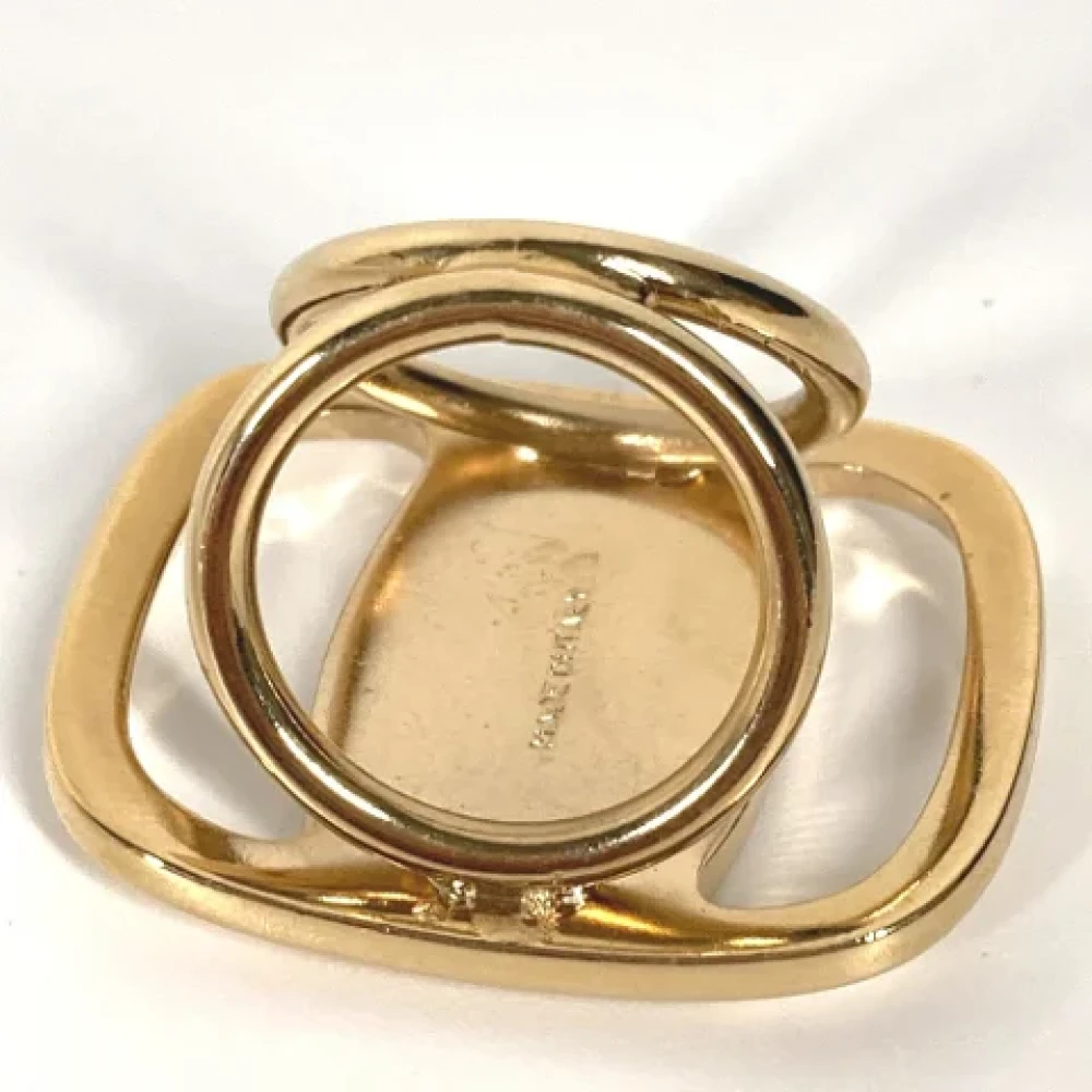 Salvatore Ferragamo Pre-owned Metal scarves Yellow Dames