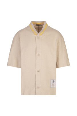 chemise-de-baseball-marron-a-manches-courtes