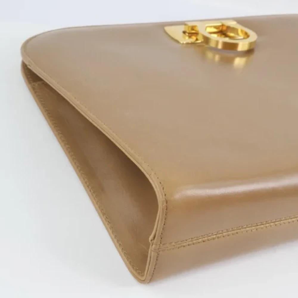 Salvatore Ferragamo Pre-owned Leather shoulder-bags Brown Dames