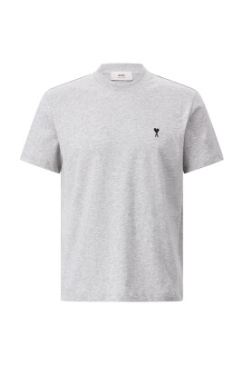 t-shirt-logo-avec-style-francais