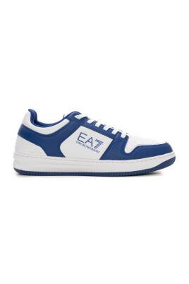 logo-sneakers-with-contrast-details