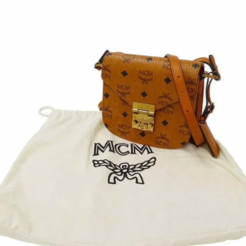 MCM Pre-owned Plastic shoulder-bags Brown Dames