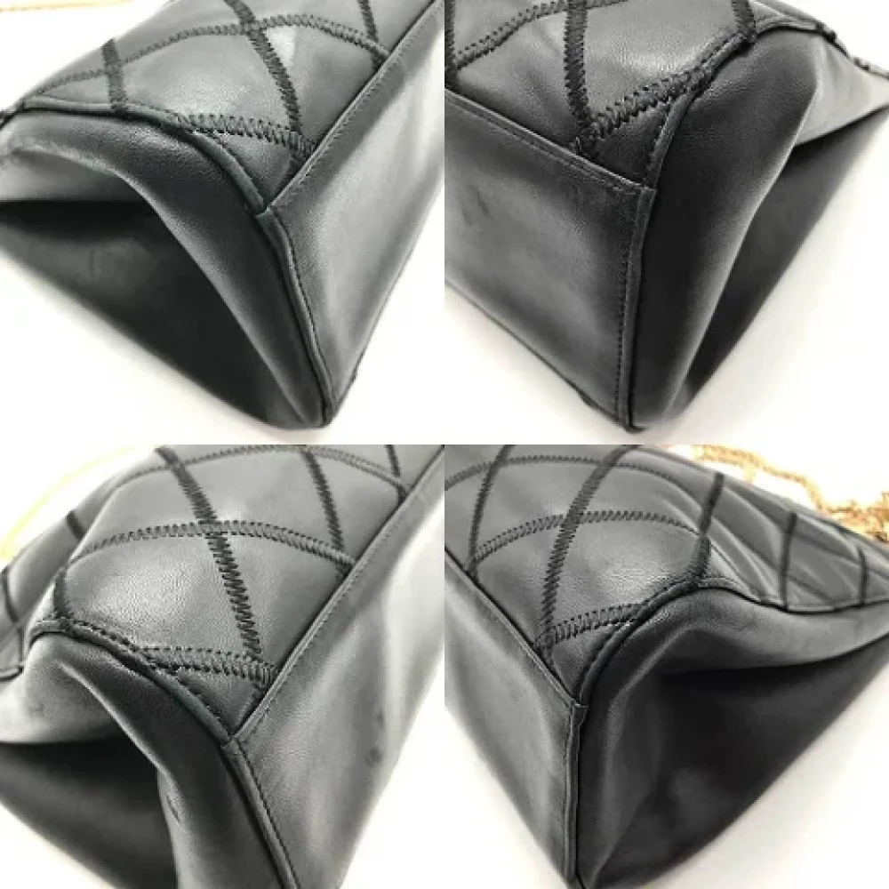 Chanel Vintage Pre-owned Leather totes Black Dames