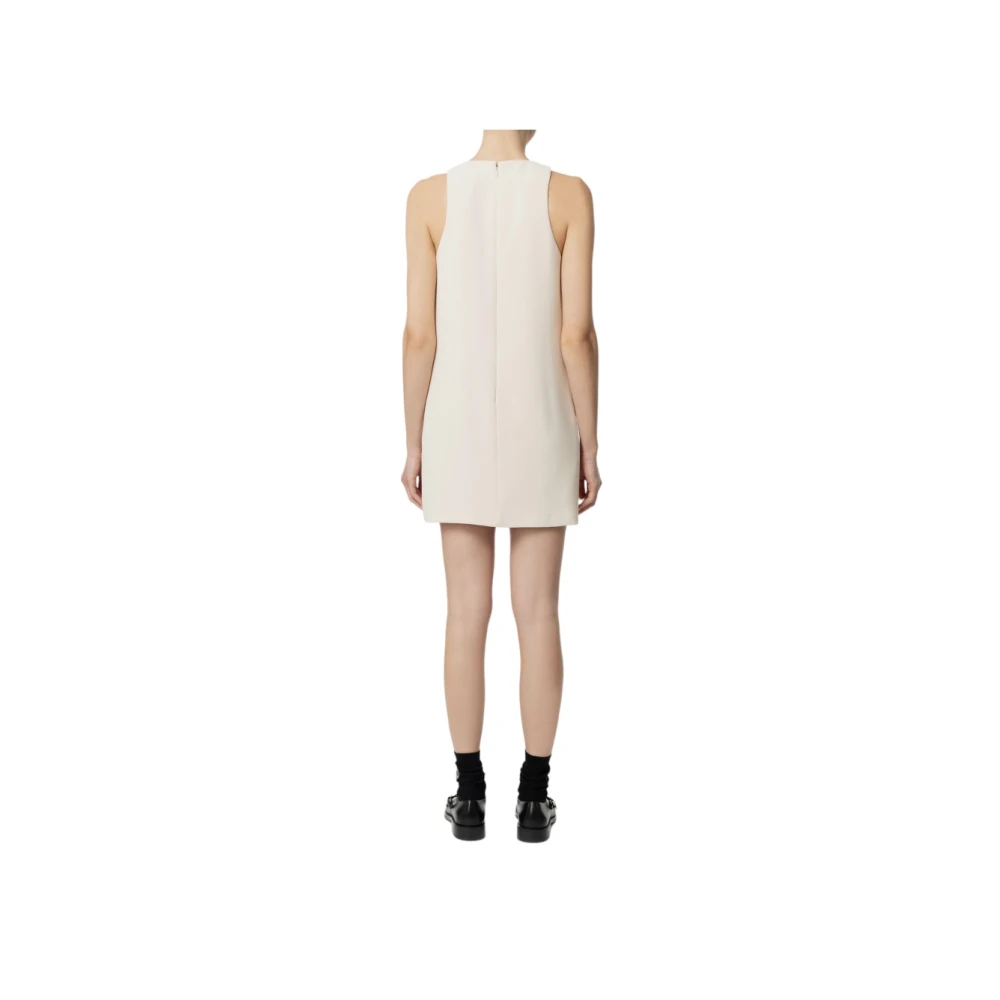 Elisabetta Franchi Elegante Jurk voor Speciale Gelegenheden Beige Dames