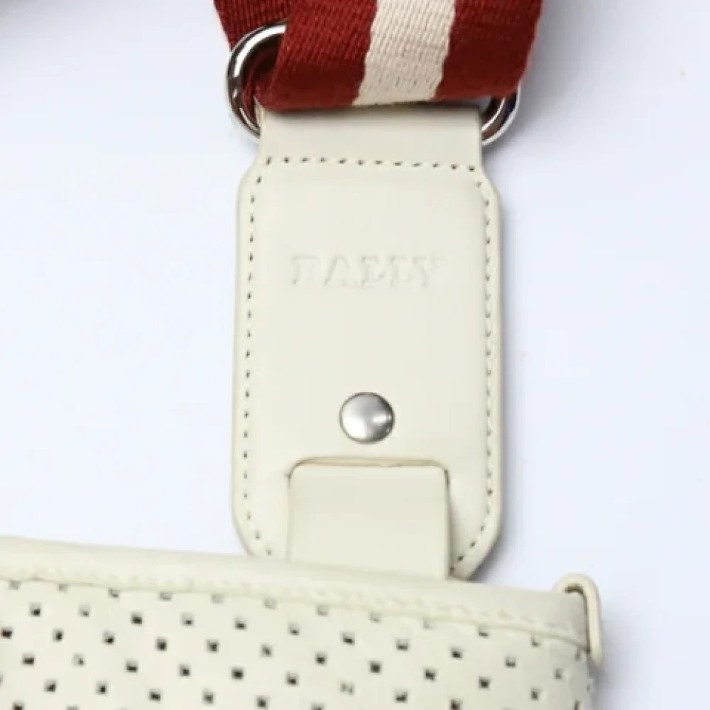 Bally Pre-owned Fabric shoulder-bags Beige Dames