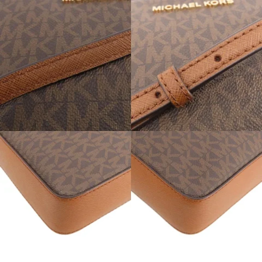 Michael Kors Pre-owned Canvas shoulder-bags Brown Dames