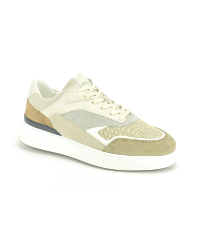 beige-sneaker-combinatie