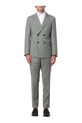 klassisk-grat-jakkesaet-moderne-stil