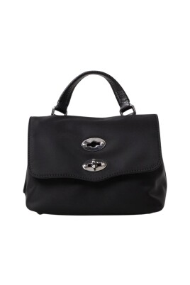 elegant-leather-handbag-with-top-handle