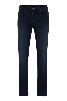 slim-fit-jeans