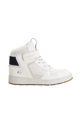 sneaker-stovle