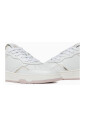 sneakers-classiques-pour-un-style-intemporel