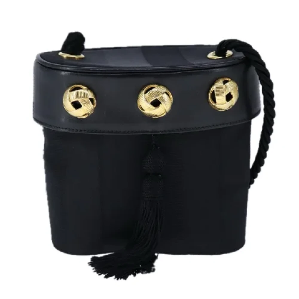 Salvatore Ferragamo Pre-owned Canvas shoulder-bags Black Dames