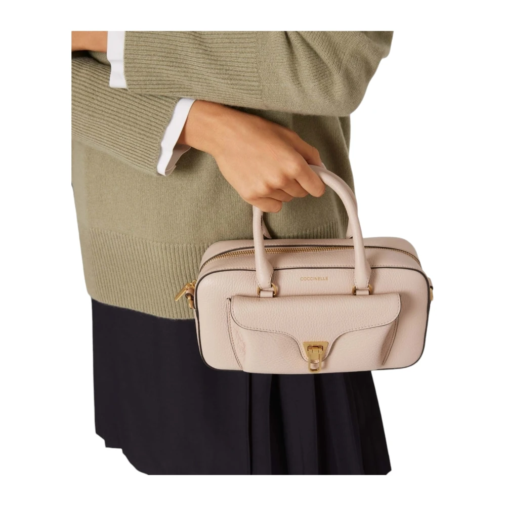 Coccinelle Beat Line Tas met Iconische Sluiting Pink Dames