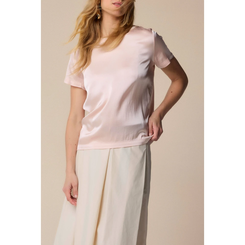 Kocca Stijlvolle T-shirts voor mannen en vrouwen Pink Dames