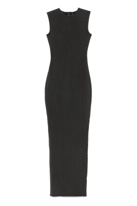 black-sleeveless-maxi-dress