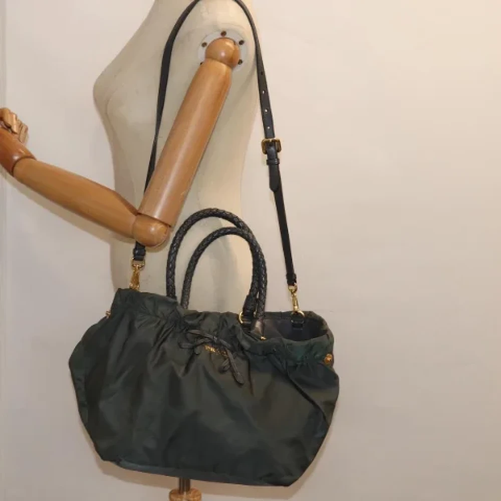 Prada Vintage Pre-owned Fabric shoulder-bags Green Dames