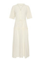 robe-brodee-avec-manches-courtes