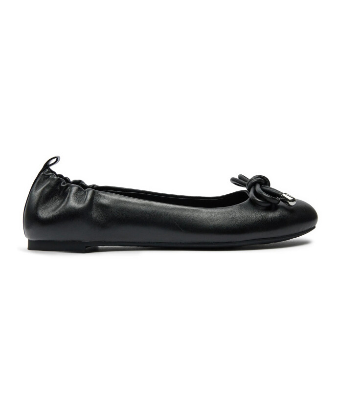 chaussures-ballerines-astra-en-cuir-noir
