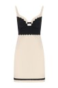 robe-noire-festonnee-sophistiquee