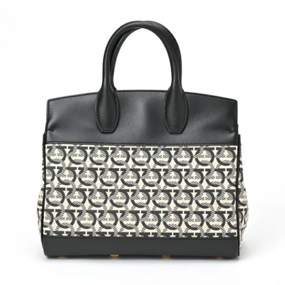 Salvatore Ferragamo Pre-owned Canvas handbags Black Dames