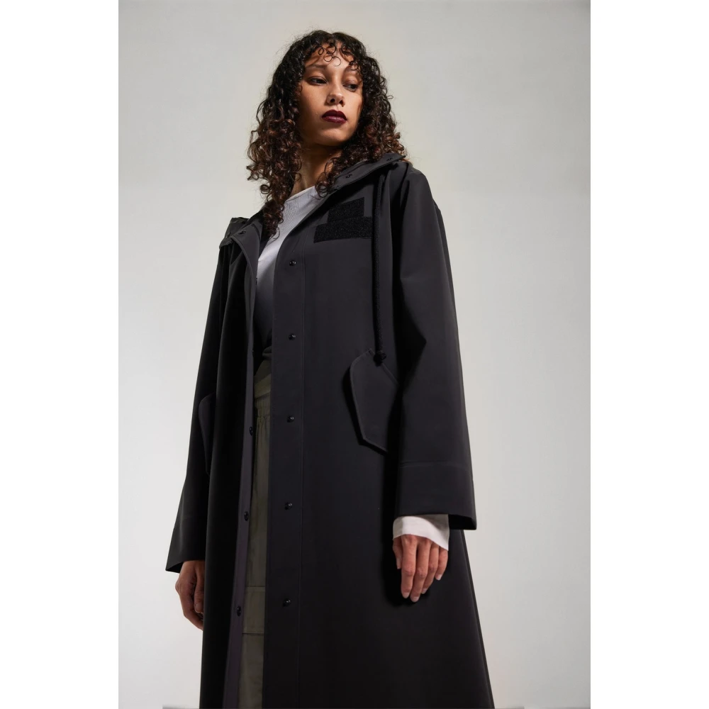 Stutterheim Matte Regenjas met V-Vormige Voorkant Black Dames