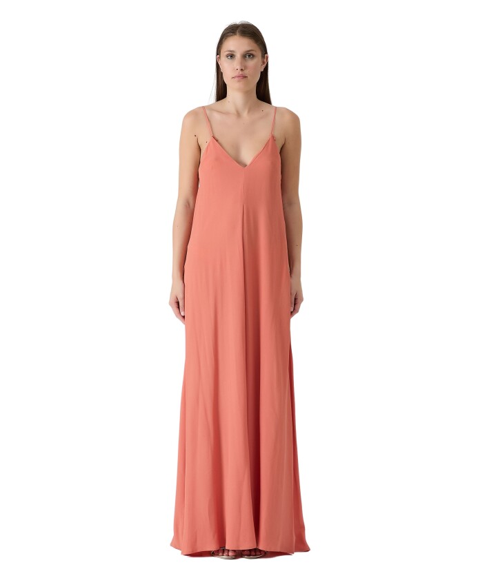 robe-longue-elegante-a-col-en-v