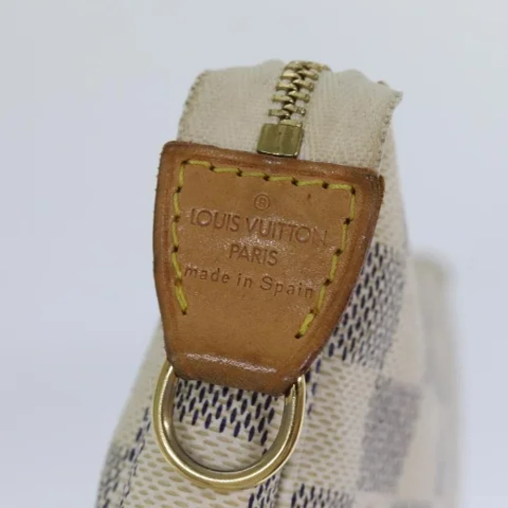 Louis Vuitton Vintage Pre-owned Canvas clutches Beige Dames