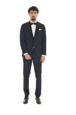 Tuxedo med sjalkrage och klassiska byxor
