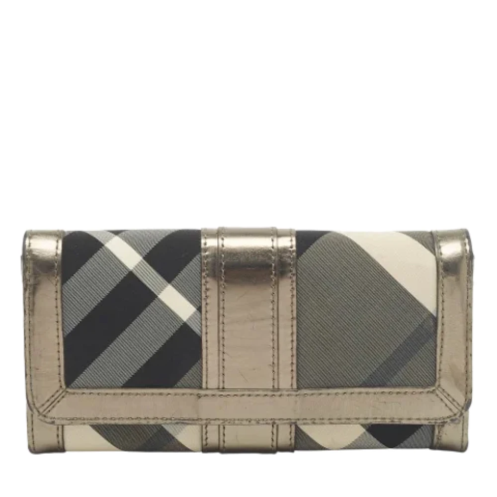 Burberry Vintage Pre-owned Nylon wallets Gray Dames