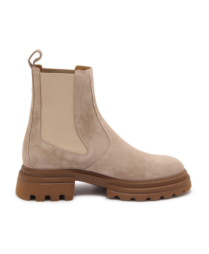 suede-chelsea-boots-wide-fit-model
