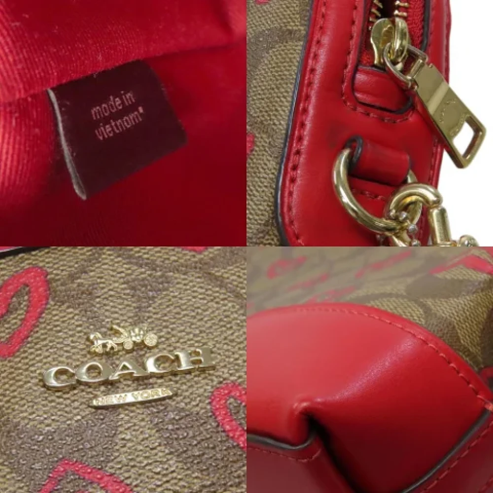 Coach Pre-owned Plastic shoulder-bags Red Dames