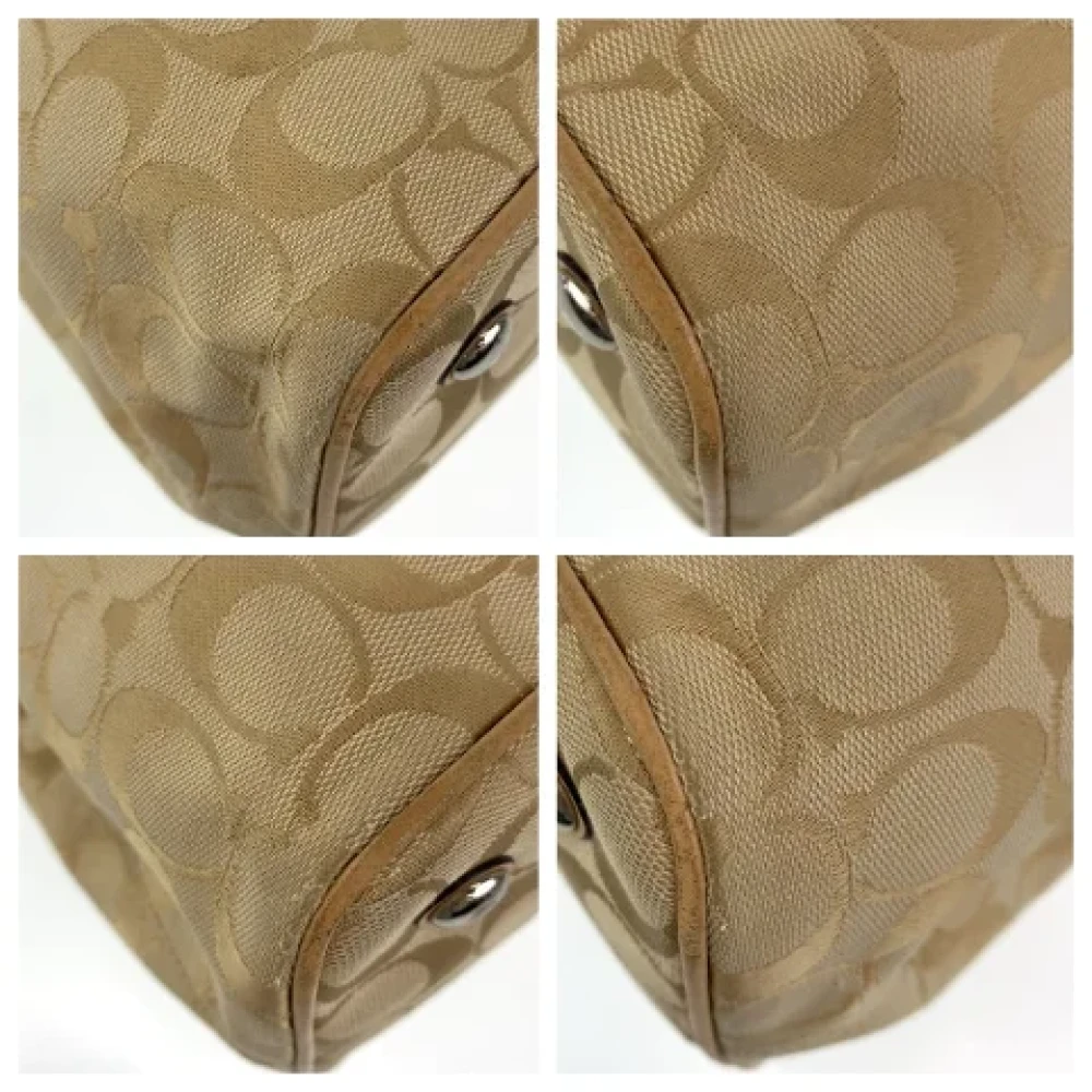 Coach Pre-owned Canvas handbags Beige Dames