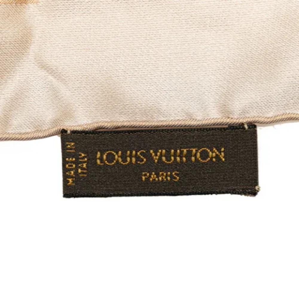 Louis Vuitton Vintage Pre-owned Silk scarves Beige Dames