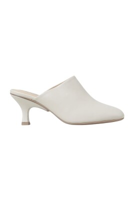 white-leather-kitten-heel-mules