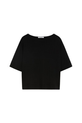 elegant-tricot-a-col-bateau-avec-details-ajoures